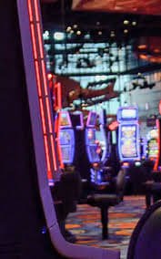 deposit pulsa live casino studio schedule interface on mobile app showing table opening times